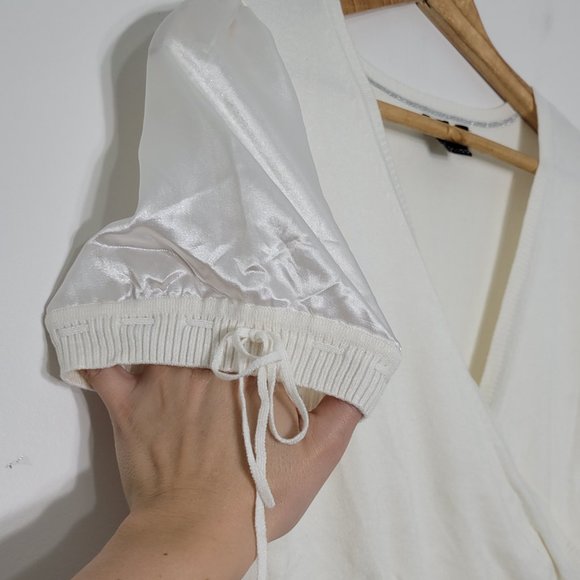 Esprit | Pearl White Knit Short Satin Sleeve Blouse Top Surplice Stretch M - Picture 4 of 8